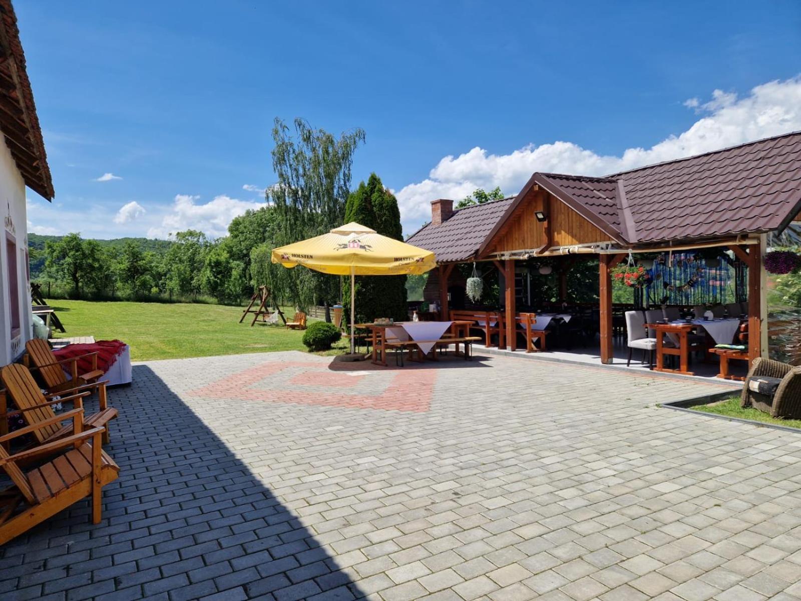 Pensiunea Turistica Retreat Belvedere Vadu Crisului Exterior foto