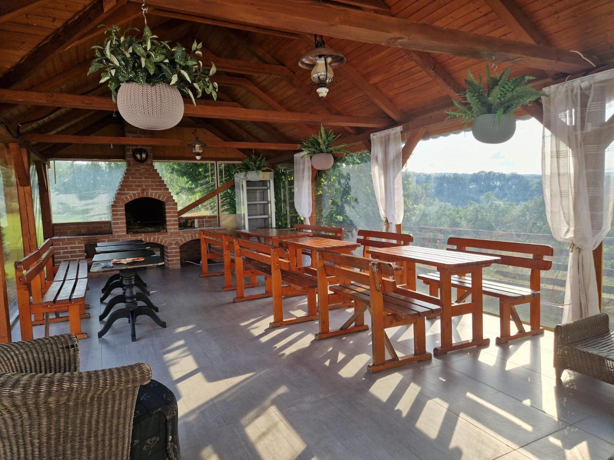 Pensiunea Turistica Retreat Belvedere Vadu Crisului Exterior foto